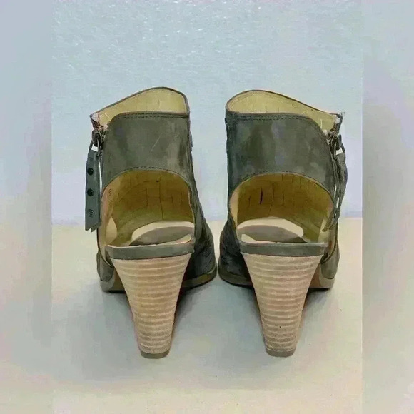 Paul Green Cayanne Peep Toe Bootie Olive Green Nubuck Size 6 1/2 UK, Size 9 U.S. - Picture 3 of 10